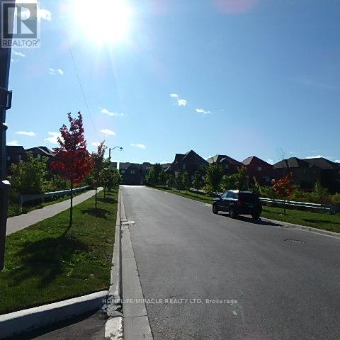 111 - 385 Arctic Red Drive, Oshawa, Ontario  L1L 0W9 - Photo 2 - E12603908