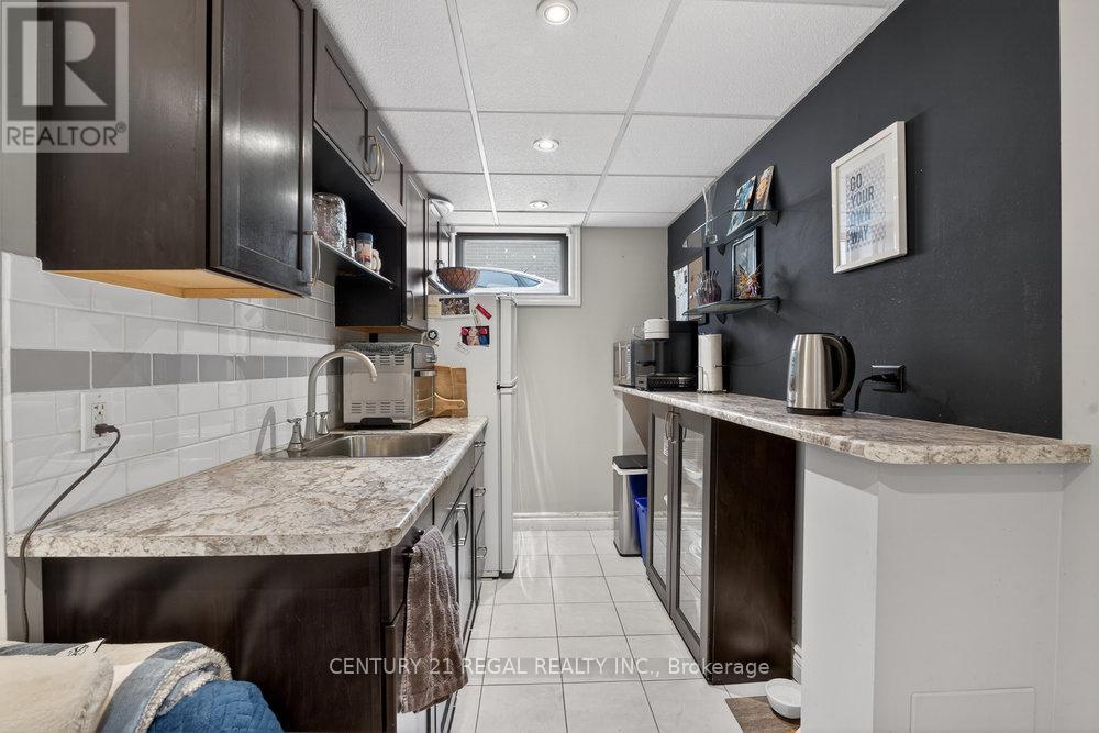 24 Roosevelt Avenue, Ajax, Ontario  L1S 2L2 - Photo 11 - E12604114