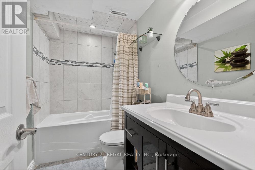 24 Roosevelt Avenue, Ajax, Ontario  L1S 2L2 - Photo 12 - E12604114