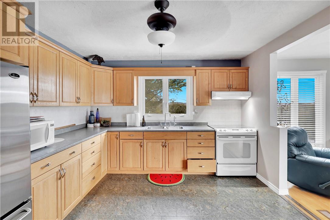 14 Cedar Grove Drive, Tehkummah, Ontario  P0P 2C0 - Photo 17 - 2125840