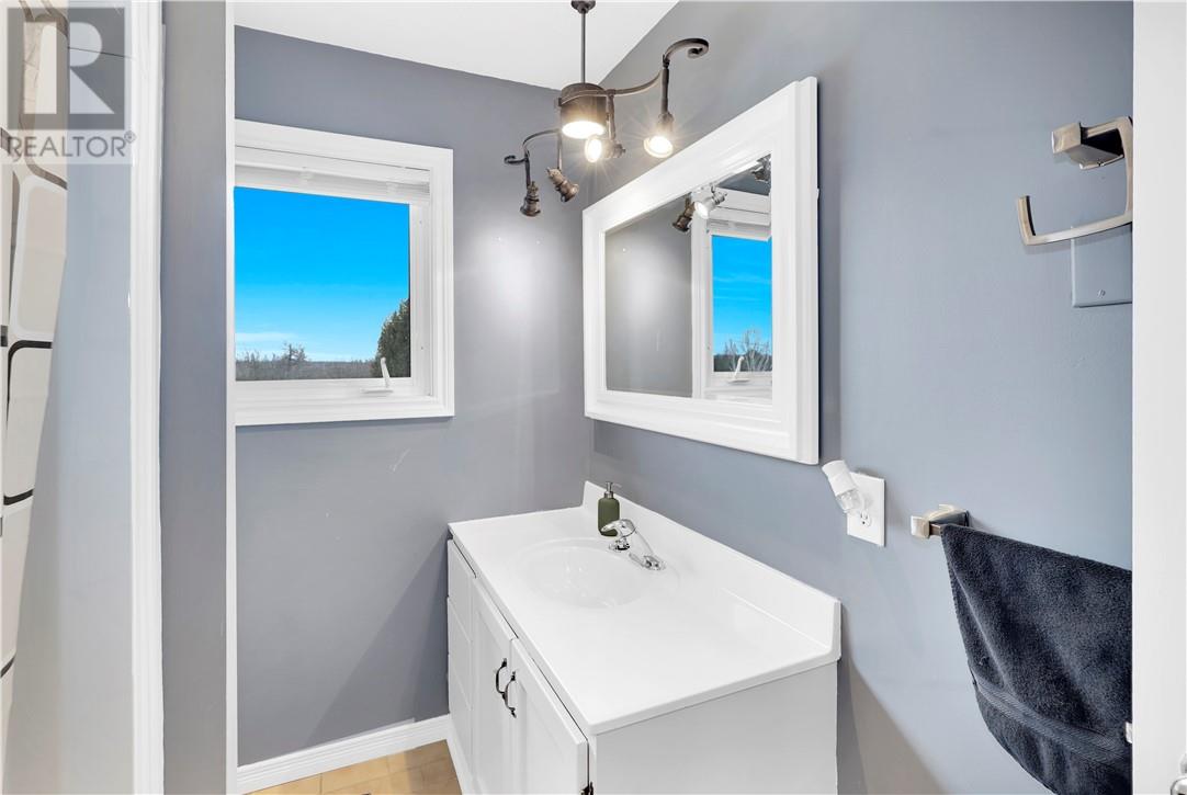 14 Cedar Grove Drive, Tehkummah, Ontario  P0P 2C0 - Photo 22 - 2125840