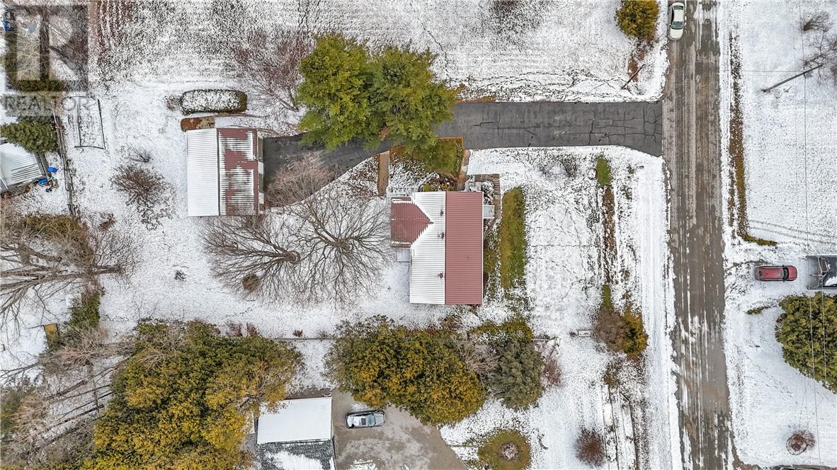 14 Cedar Grove Drive, Tehkummah, Ontario  P0P 2C0 - Photo 8 - 2125840