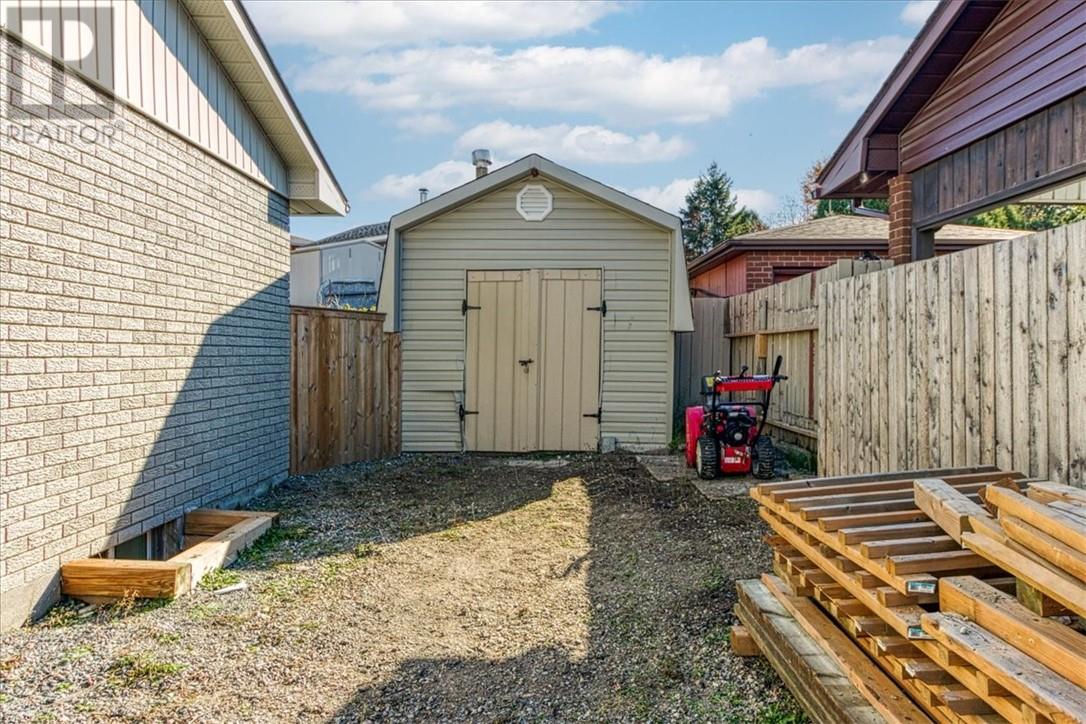 229 Catherine Street, Garson, Ontario P3L 1H1 - Photo 3 - 2125702