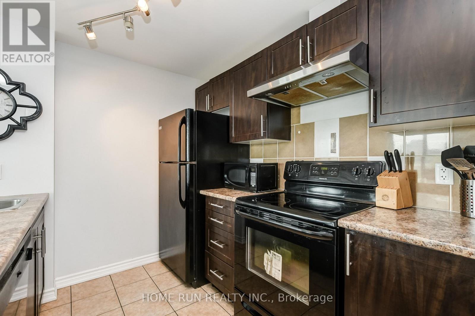1009 - 234 Rideau Street, Ottawa, Ontario  K1N 0A9 - Photo 6 - X12603648