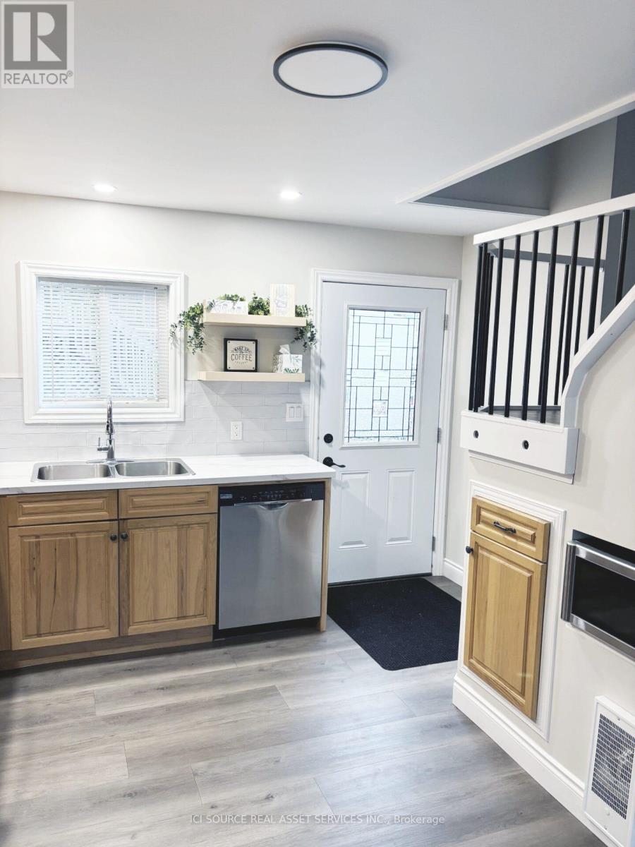 262 Green Street, Saugeen Shores, Ontario  N0H 2C0 - Photo 10 - X12603606