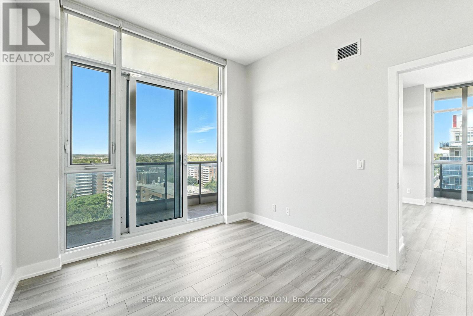 Lph15 - 9471 Yonge Street, Richmond Hill, Ontario  L4C 0Z5 - Photo 10 - N12603938