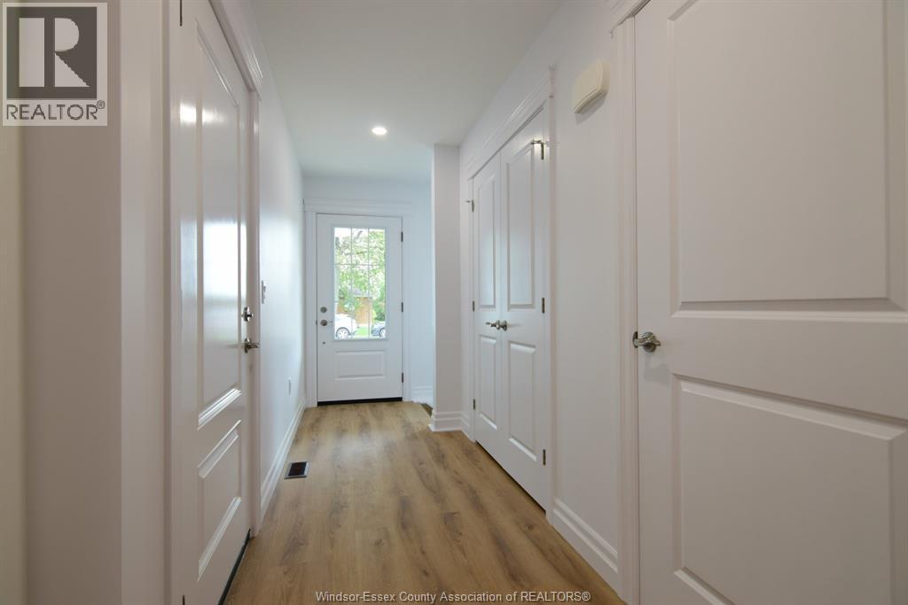 101 Arthur, Harrow, Ontario  N0R 1G0 - Photo 2 - 25031224