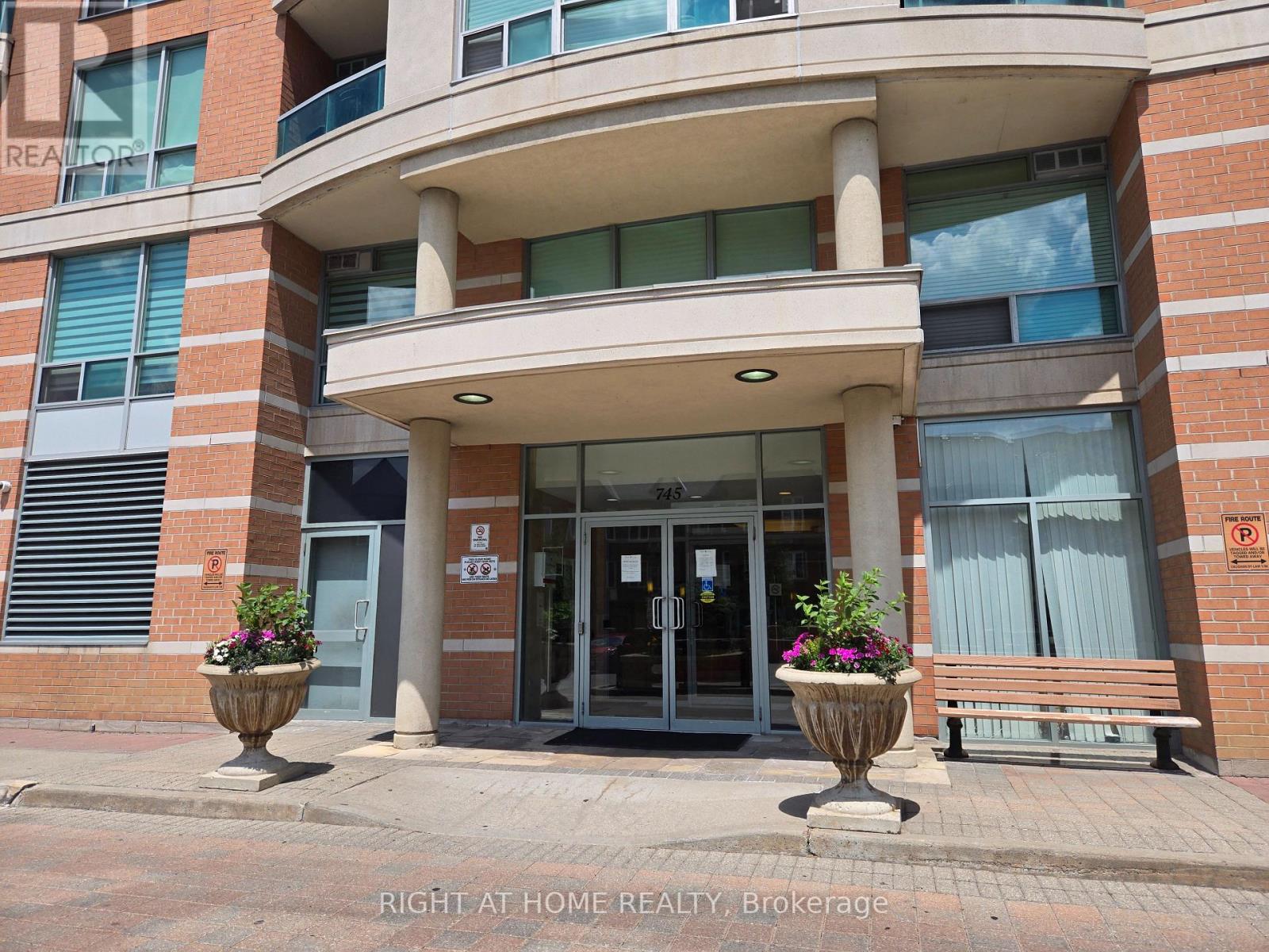 510 - 745 New Westminster Drive, Vaughan, Ontario  L4J 8J9 - Photo 30 - N12604104