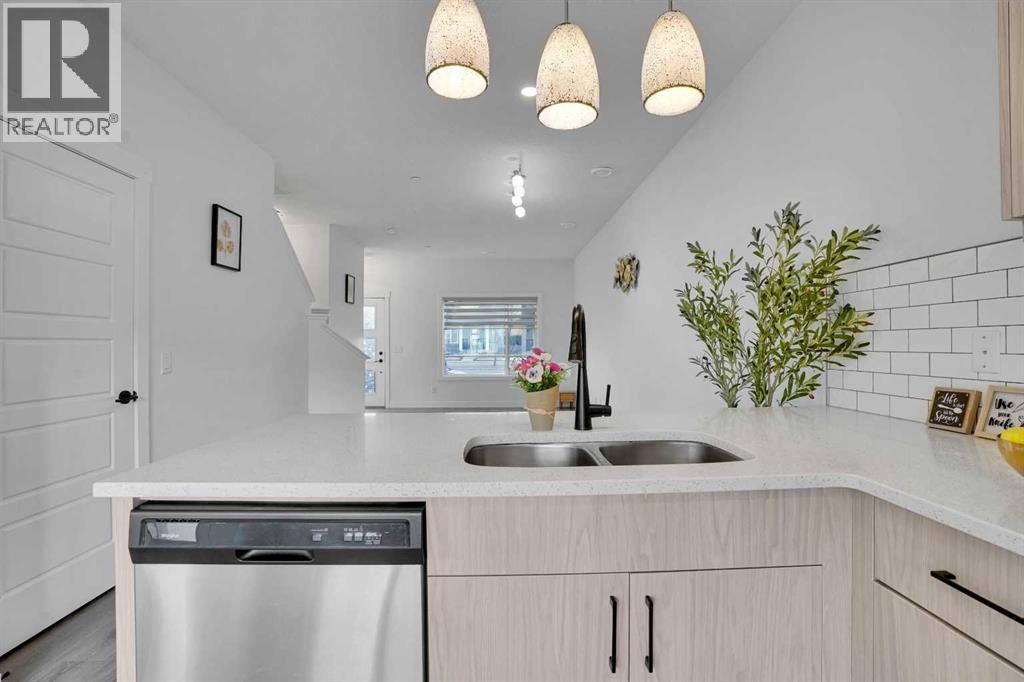 131 Lucas Boulevard, Calgary, Alberta  T3P 1H9 - Photo 17 - A2272583