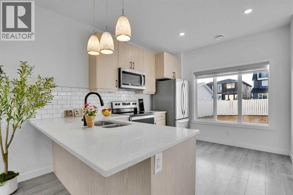 131 Lucas Boulevard, Calgary, Alberta  T3P 1H9 - Photo 12 - A2272583