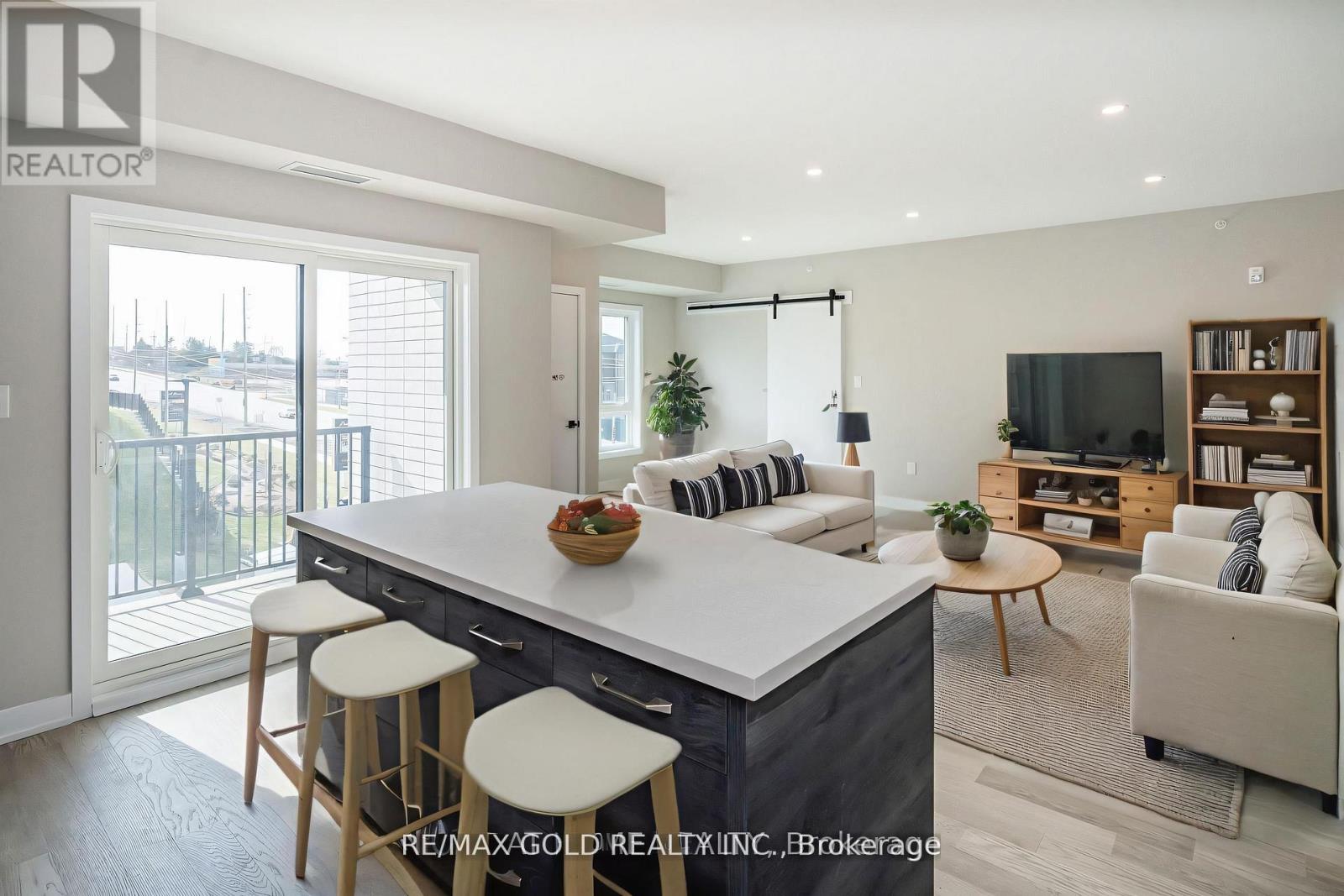 213 - 1 Chef Lane, Barrie, Ontario  L9J 0M5 - Photo 11 - S12604042