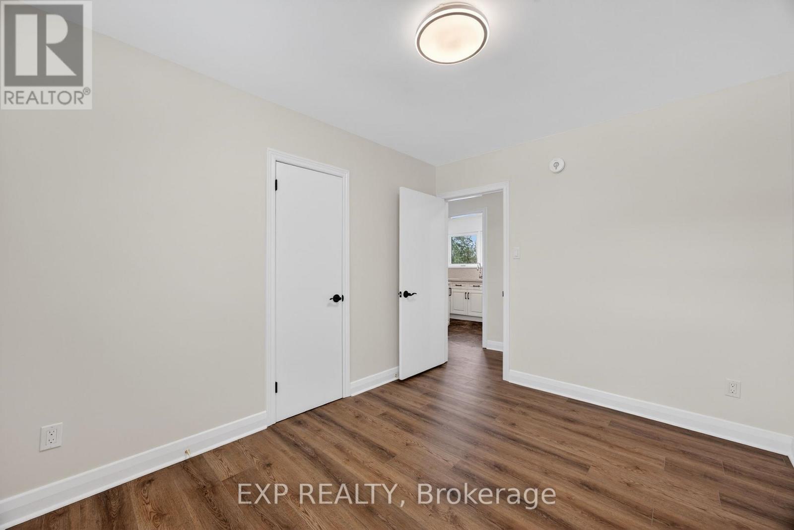 2420 Ridge Road W, Oro-Medonte, Ontario  L0L 2L0 - Photo 23 - S12604064