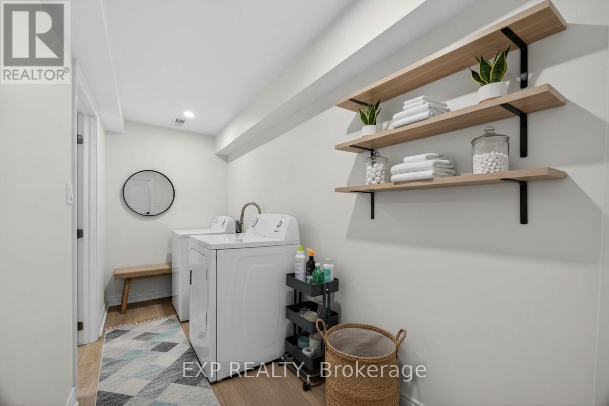 2420 Ridge Road W, Oro-Medonte, Ontario  L0L 2L0 - Photo 35 - S12604064