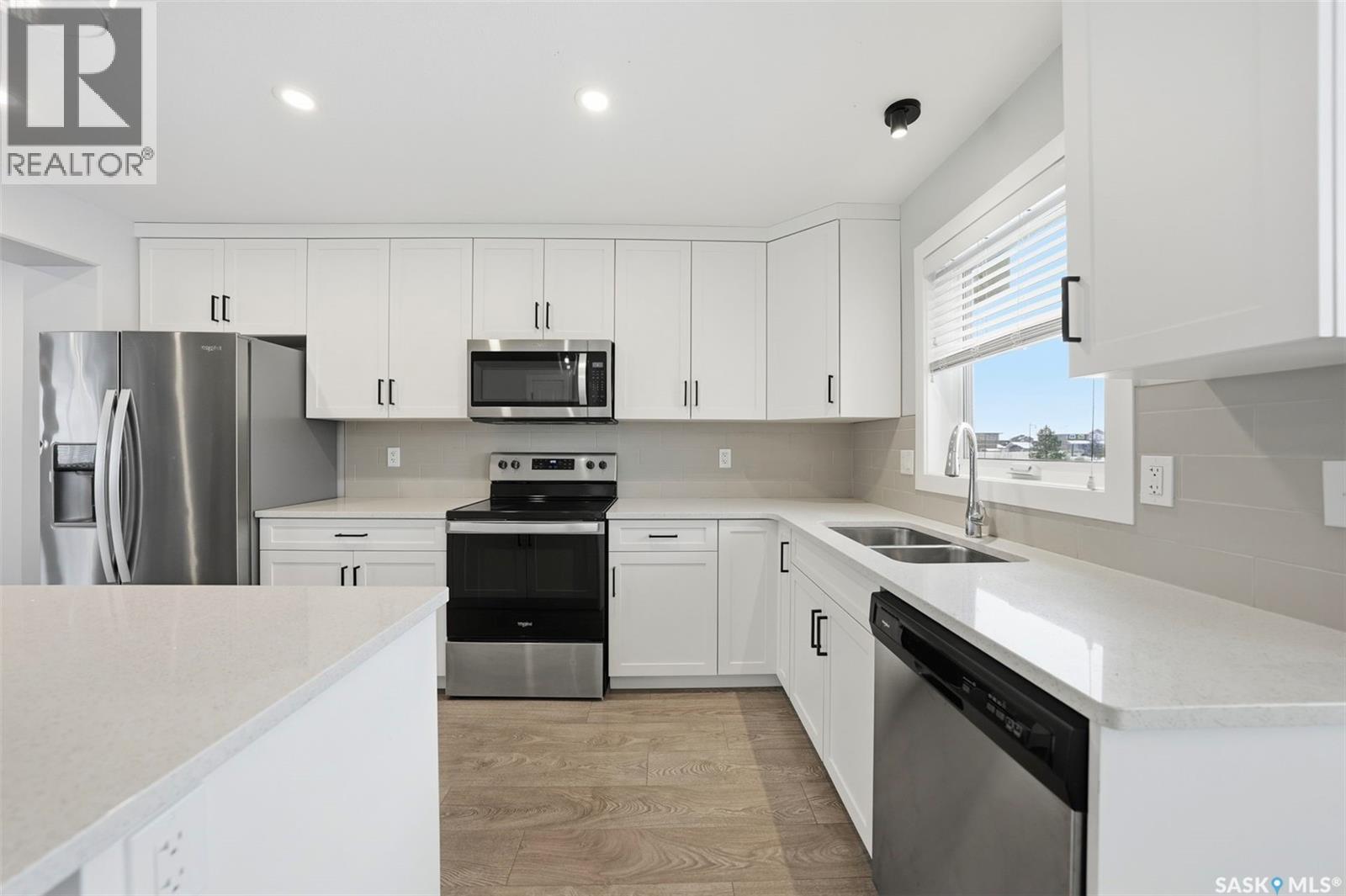 806 Mcfaull Rise, Saskatoon, Saskatchewan  S7V 0S6 - Photo 11 - SK025247