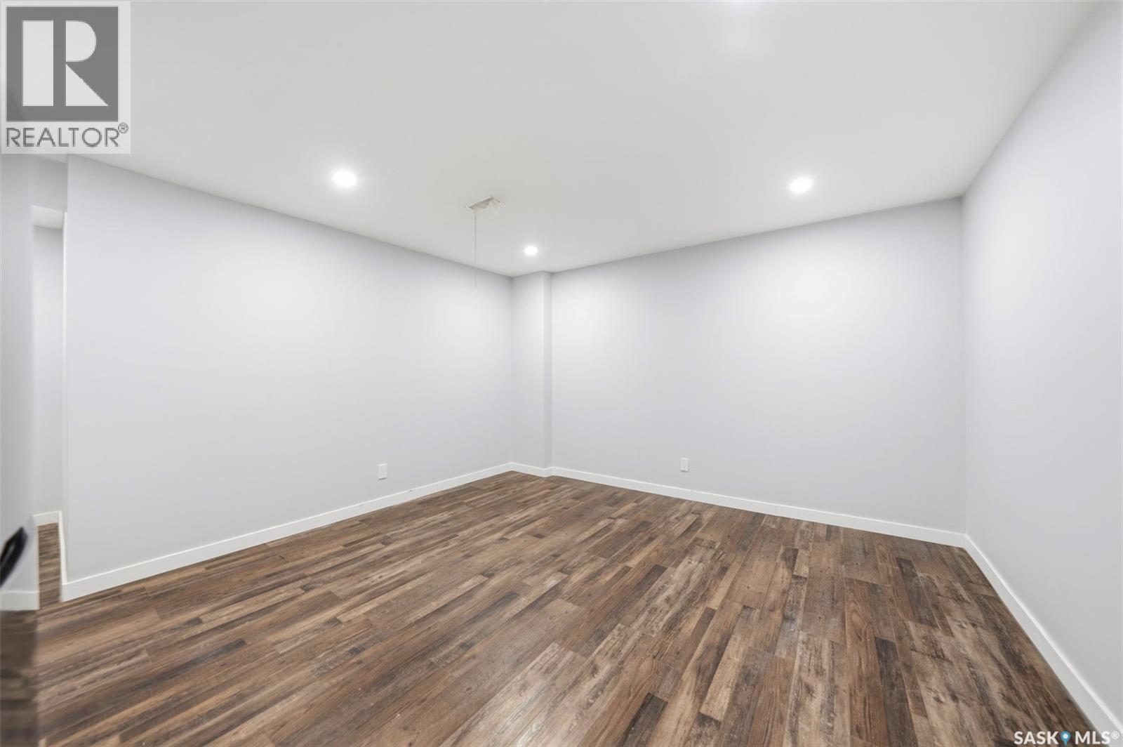 806 Mcfaull Rise, Saskatoon, Saskatchewan  S7V 0S6 - Photo 26 - SK025247