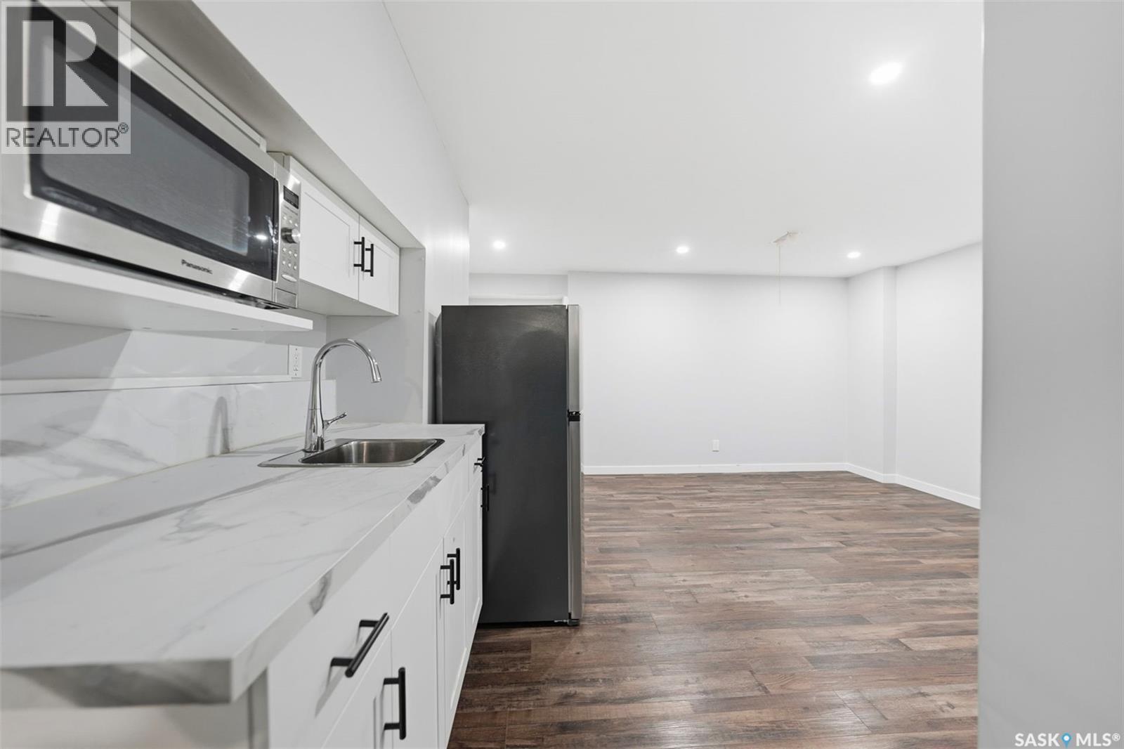 806 Mcfaull Rise, Saskatoon, Saskatchewan  S7V 0S6 - Photo 28 - SK025247