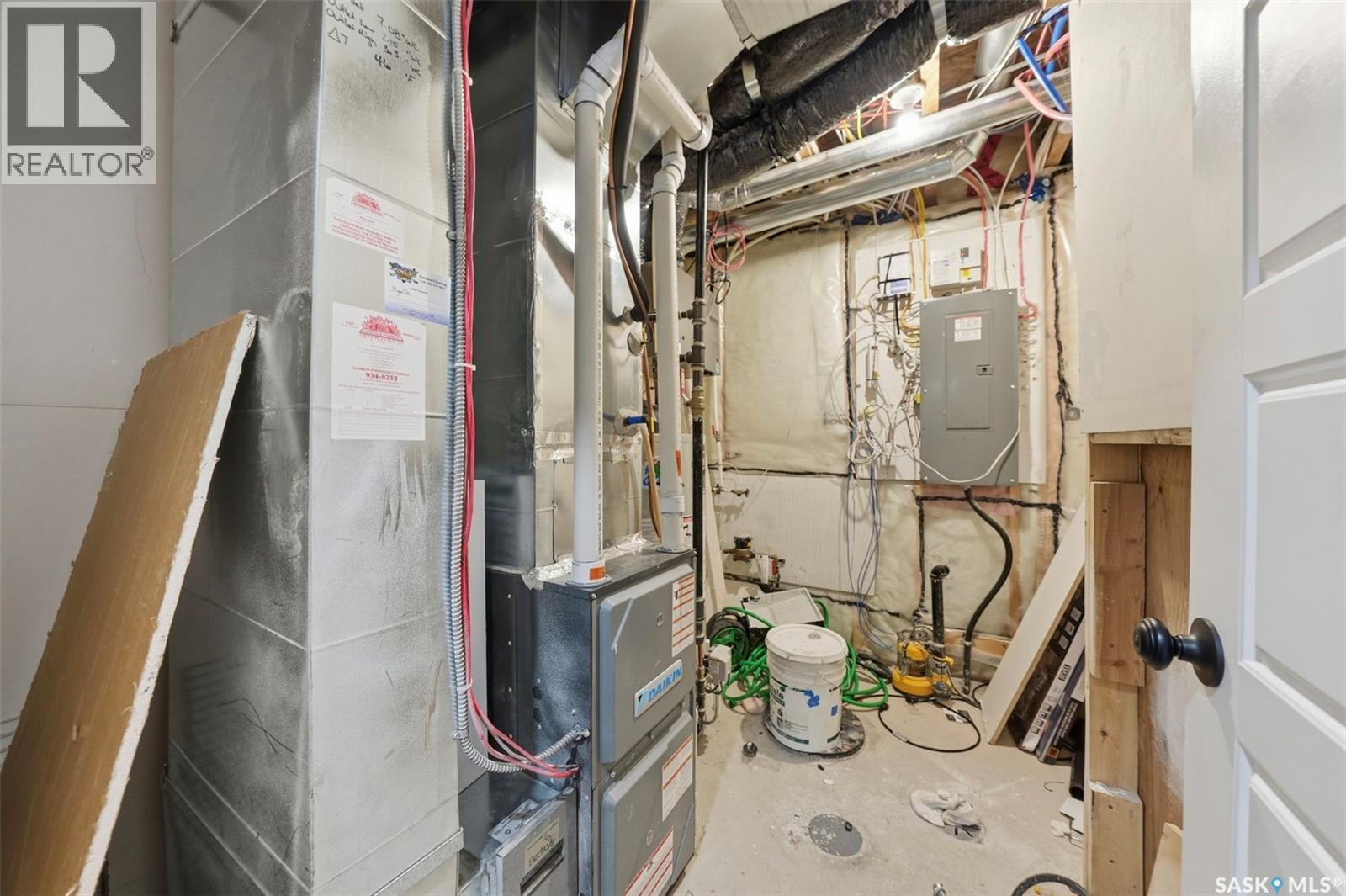 806 Mcfaull Rise, Saskatoon, Saskatchewan  S7V 0S6 - Photo 33 - SK025247