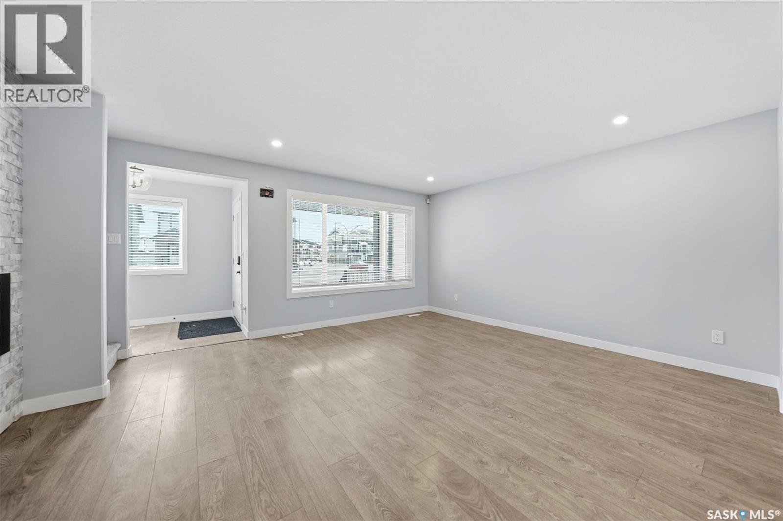 806 Mcfaull Rise, Saskatoon, Saskatchewan  S7V 0S6 - Photo 5 - SK025247