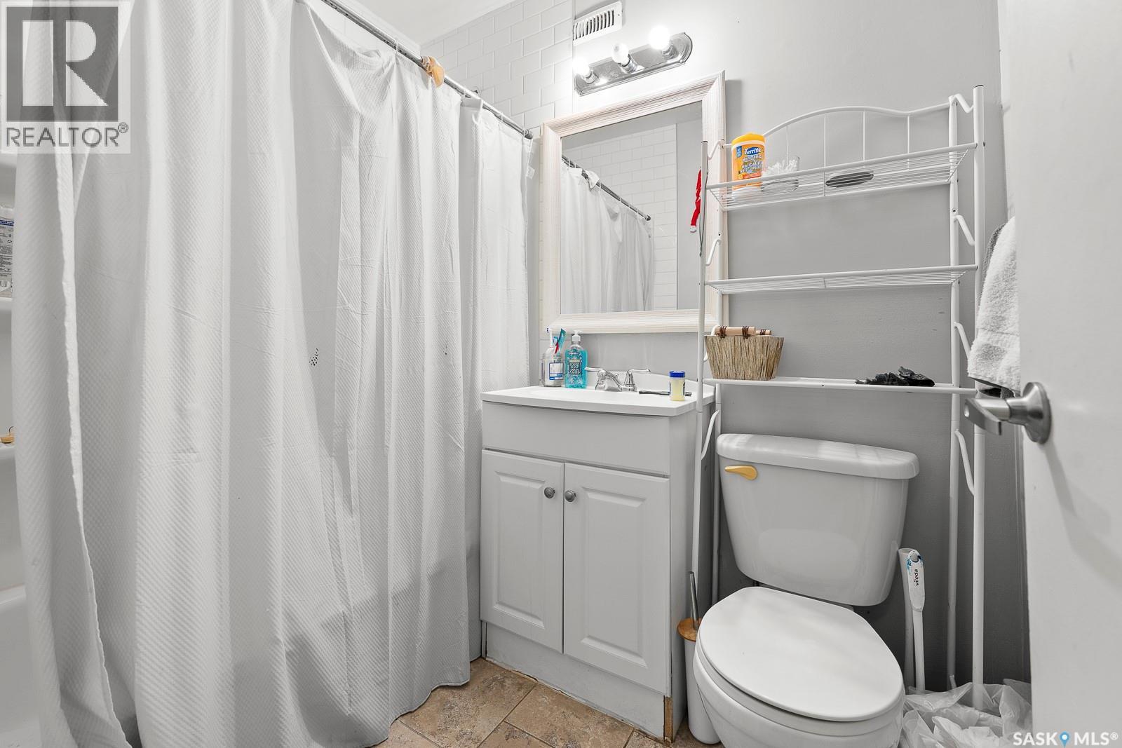 1560 Alexandra Street, Regina, Saskatchewan  S4T 4N9 - Photo 13 - SK025234