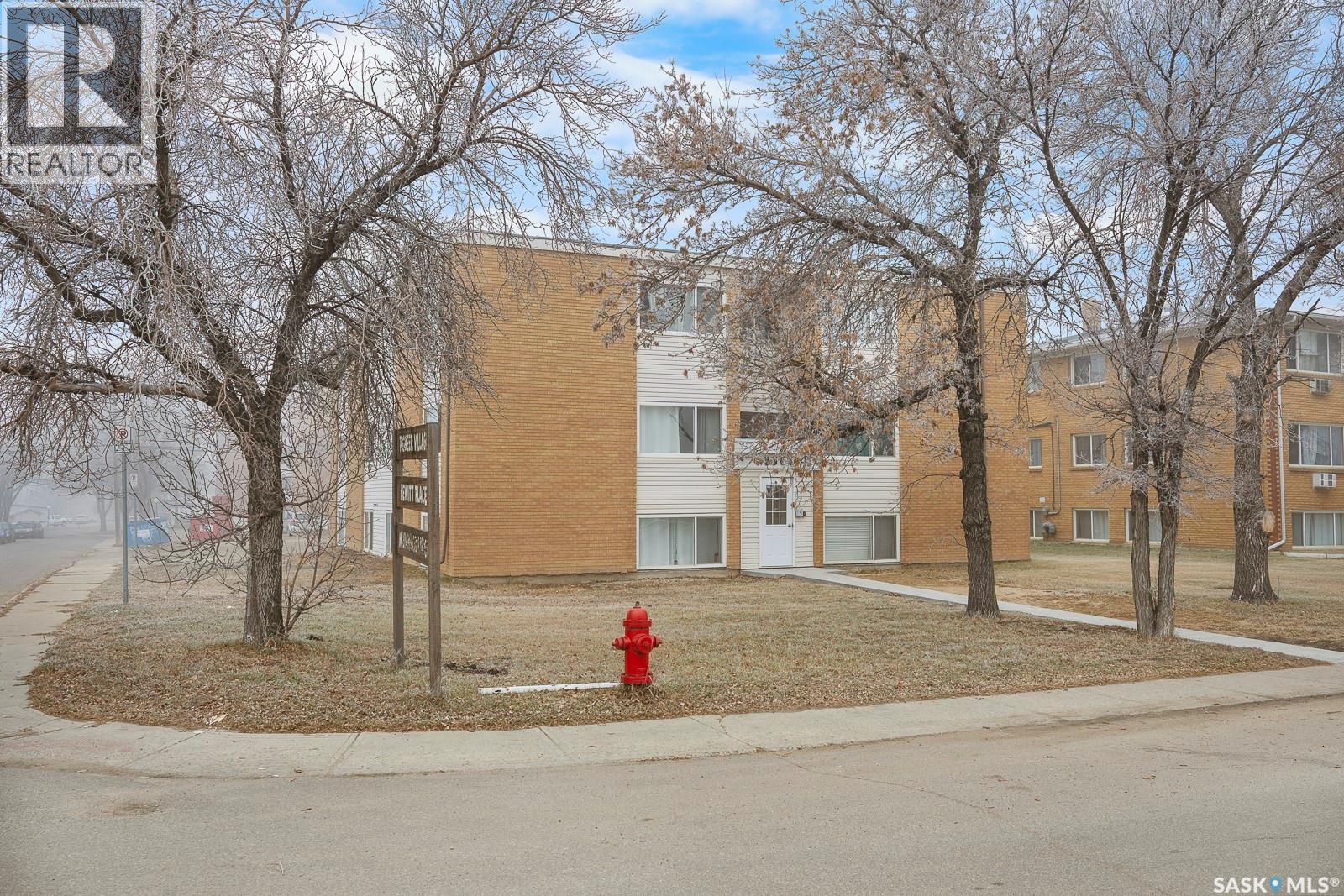 1560 Alexandra Street, Regina, Saskatchewan  S4T 4N9 - Photo 2 - SK025234