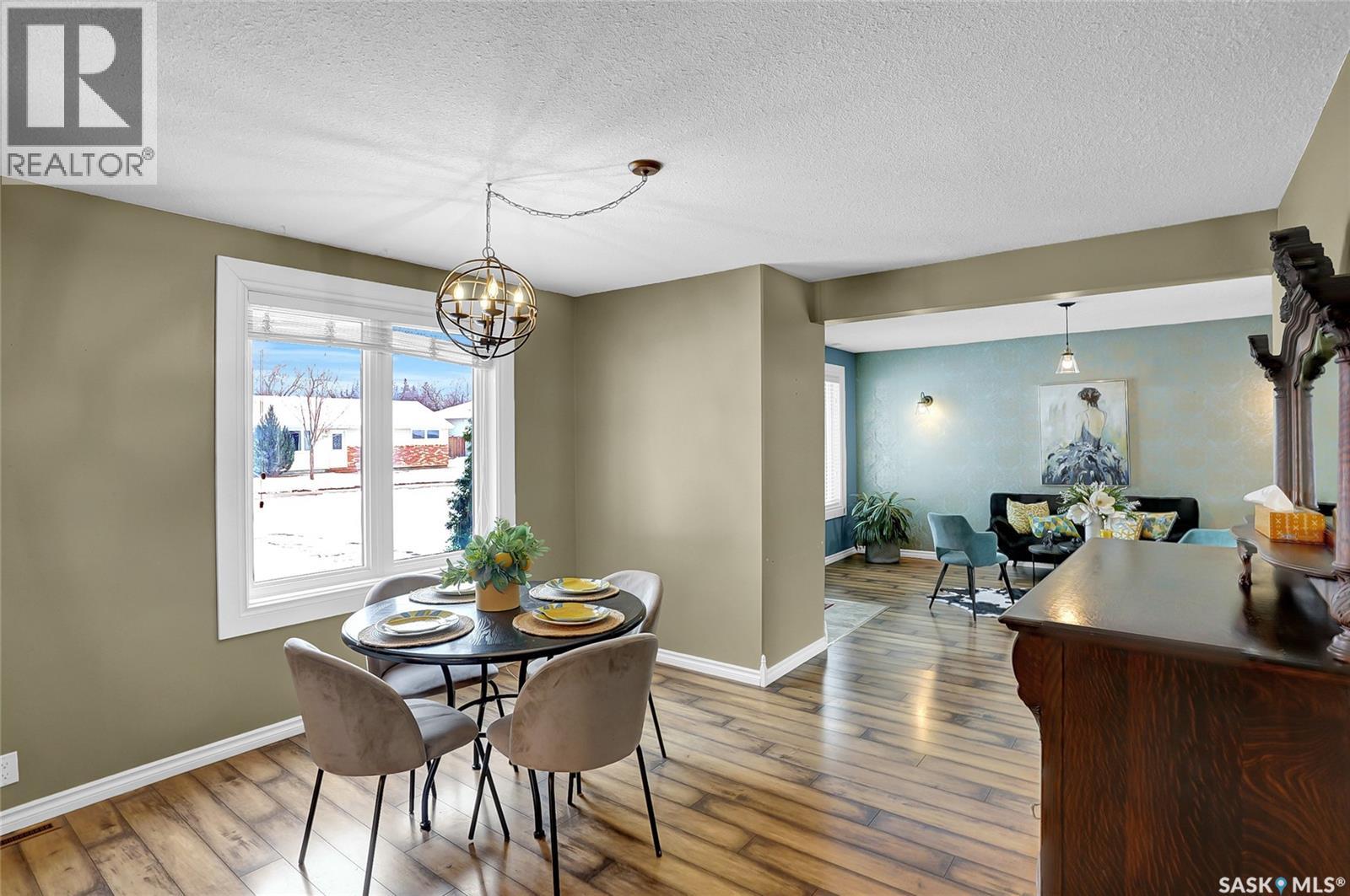 1045 Brown Street, Moose Jaw, Saskatchewan  S6H 2Z4 - Photo 20 - SK025156