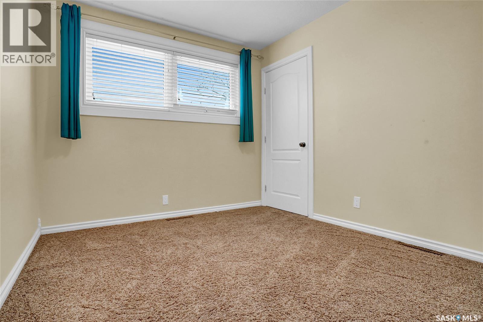 1045 Brown Street, Moose Jaw, Saskatchewan  S6H 2Z4 - Photo 24 - SK025156