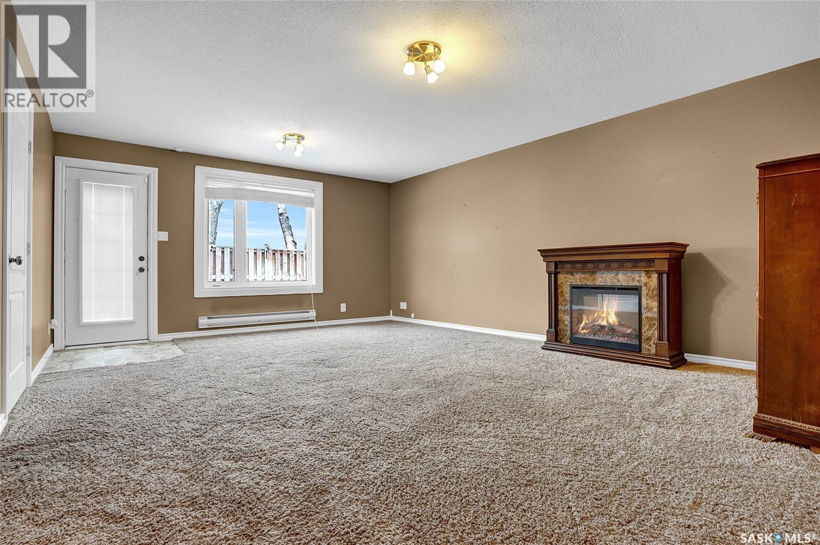 1045 Brown Street, Moose Jaw, Saskatchewan  S6H 2Z4 - Photo 30 - SK025156