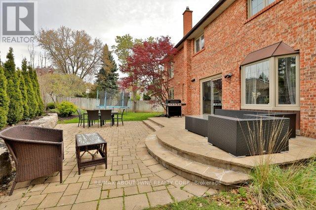 263 Princess Royal Court, Oakville, Ontario  L6H 3A5 - Photo 28 - W12603884