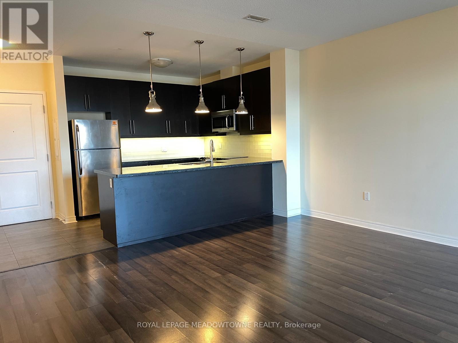 324 - 33 Whitmer Street, Milton, Ontario  L9T 8P9 - Photo 3 - W12603904