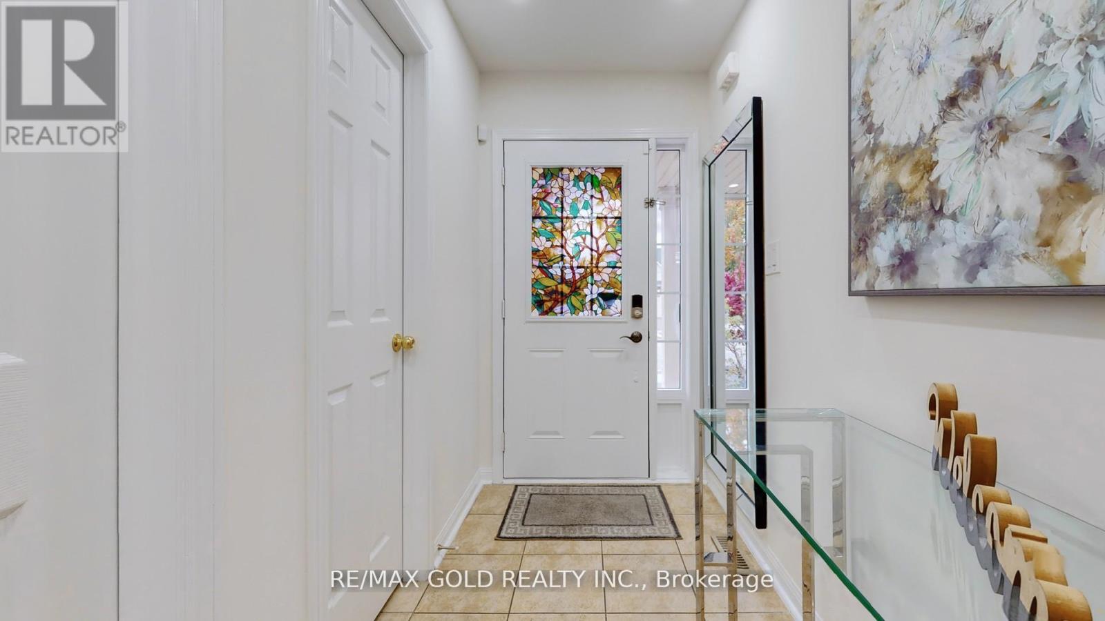 7 Chudleigh Avenue, Brampton, Ontario  L6X 0N1 - Photo 6 - W12603988