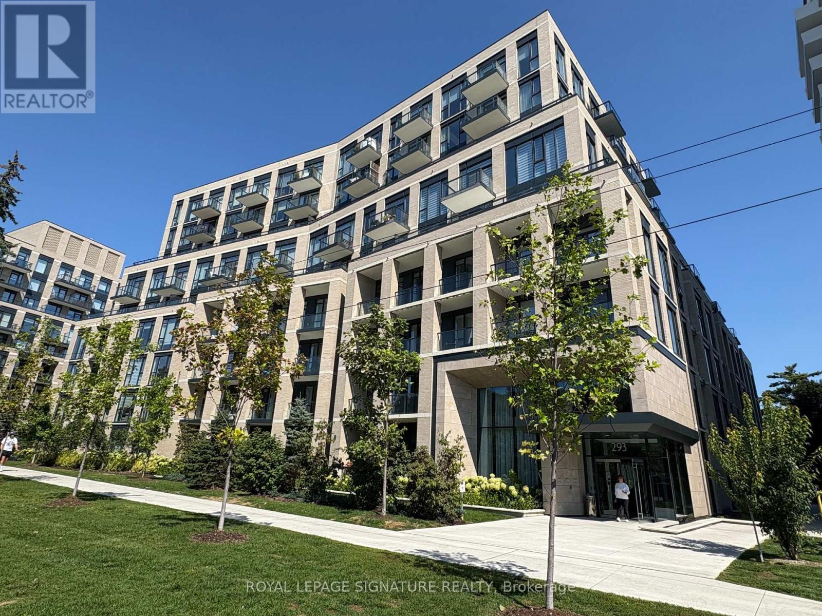 109 - 293 The Kingsway, Toronto, Ontario  M9A 0E8 - Photo 2 - W12604000