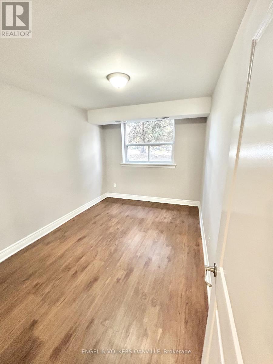 32 - 90 Twenty Fifth Street, Toronto, Ontario  M8V 3P9 - Photo 4 - W12604012