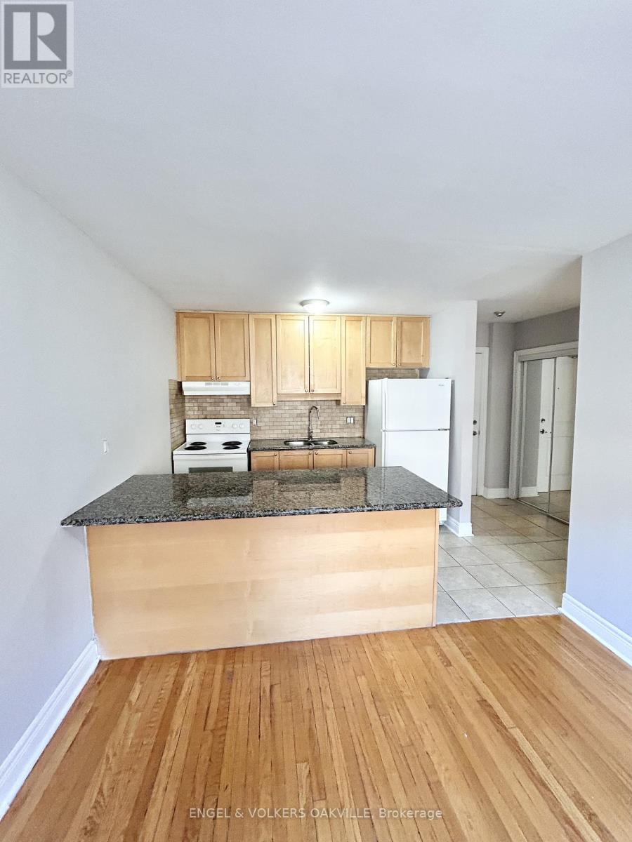 306 - 9 THIRTY THIRD STREET, Toronto, Ontario