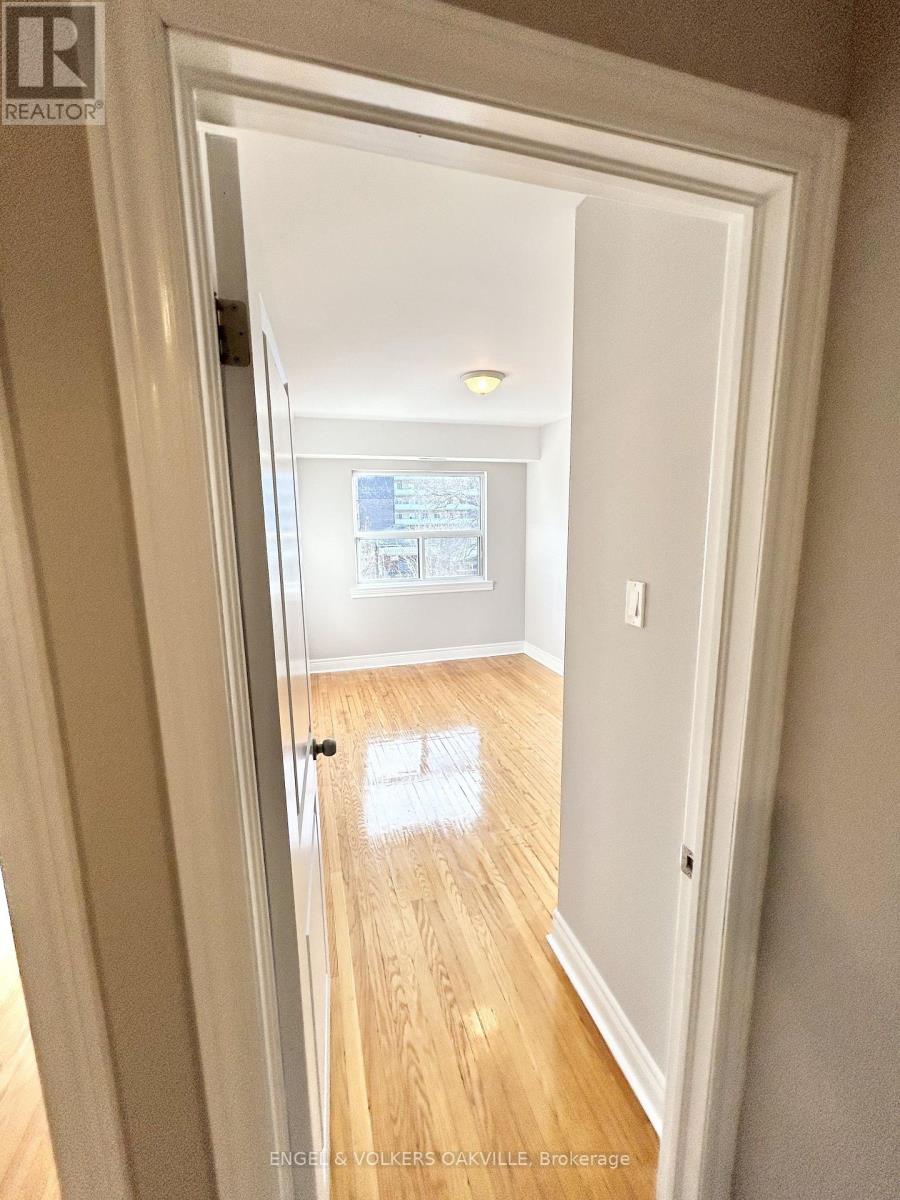 311 - 9 Thirty Third Street, Toronto, Ontario  M8W 3G7 - Photo 7 - W12604020