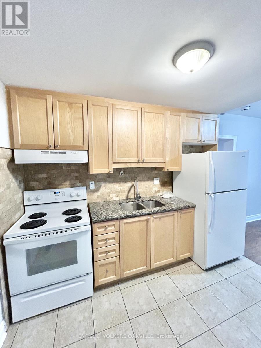 110 - 15 THIRTY THIRD STREET, Toronto, Ontario