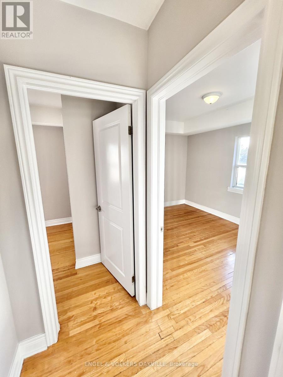 301 - 15 Thirty Third Street, Toronto, Ontario  M8W 3G7 - Photo 4 - W12604034