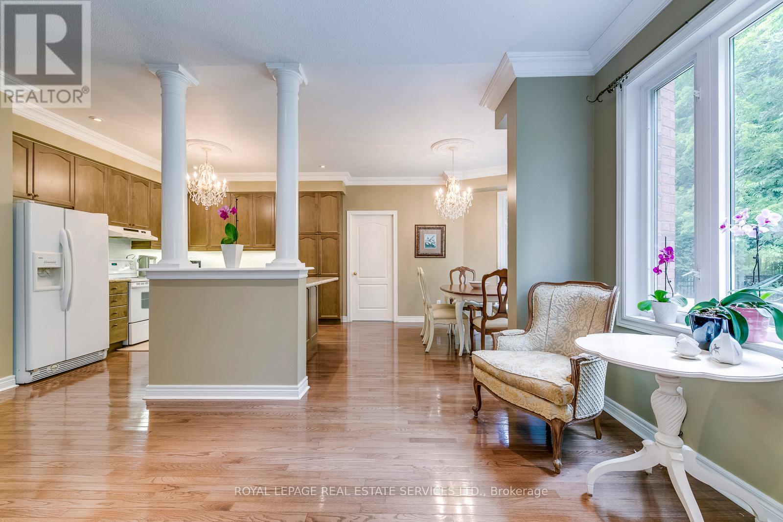 157 Creek Path Avenue, Oakville, Ontario  L6L 6T3 - Photo 12 - W12604068