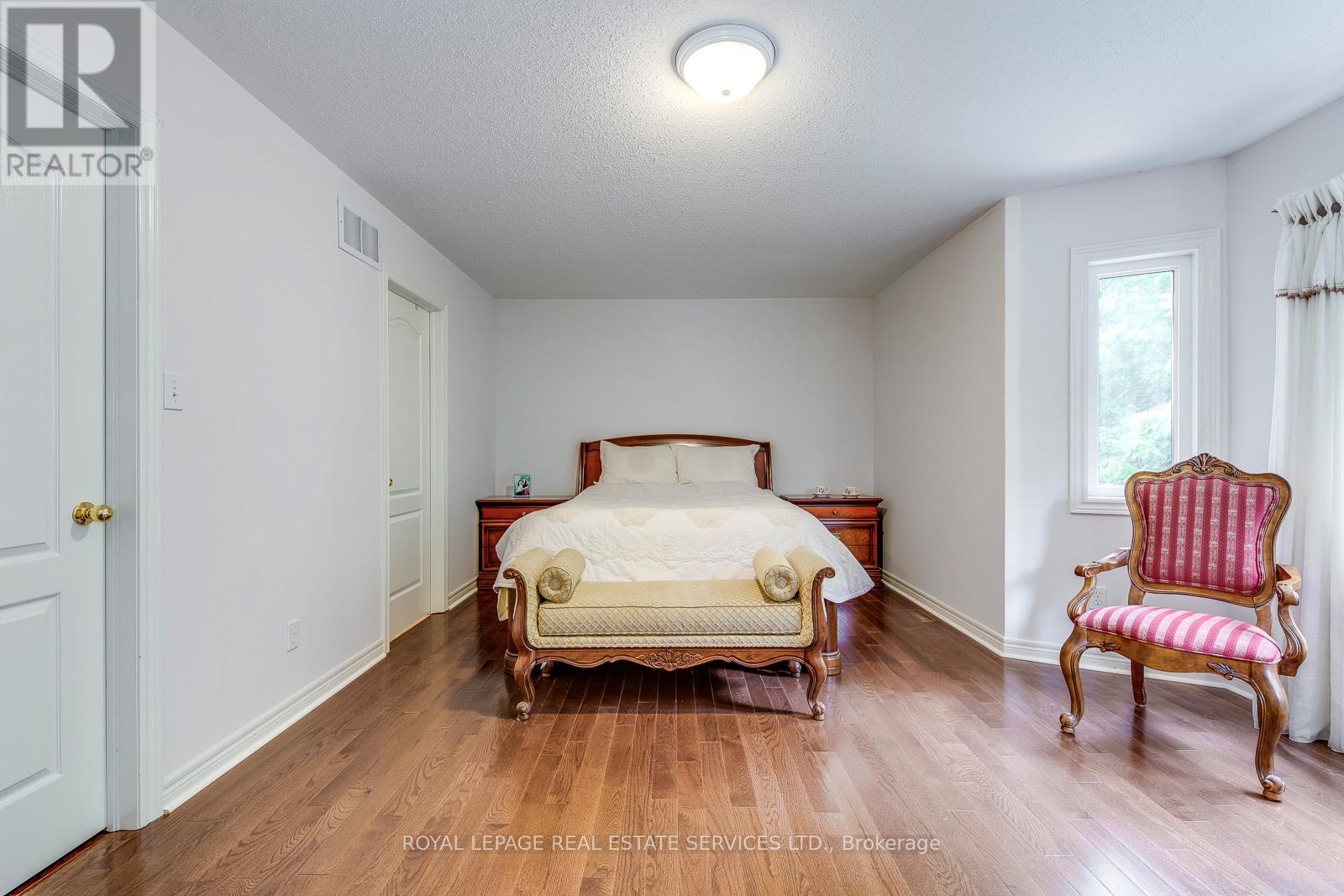 157 Creek Path Avenue, Oakville, Ontario  L6L 6T3 - Photo 26 - W12604068