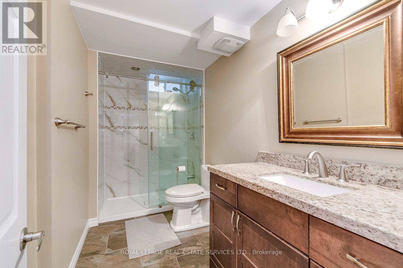 157 Creek Path Avenue, Oakville, Ontario  L6L 6T3 - Photo 38 - W12604068