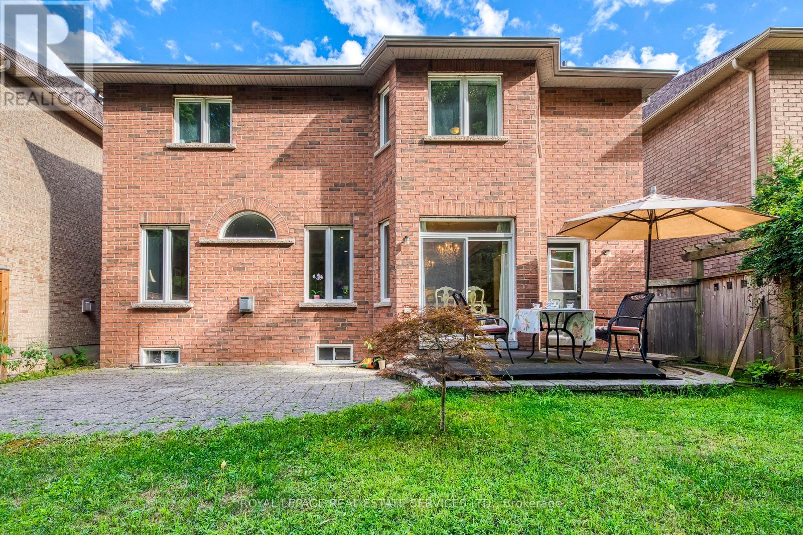 157 Creek Path Avenue, Oakville, Ontario  L6L 6T3 - Photo 39 - W12604068