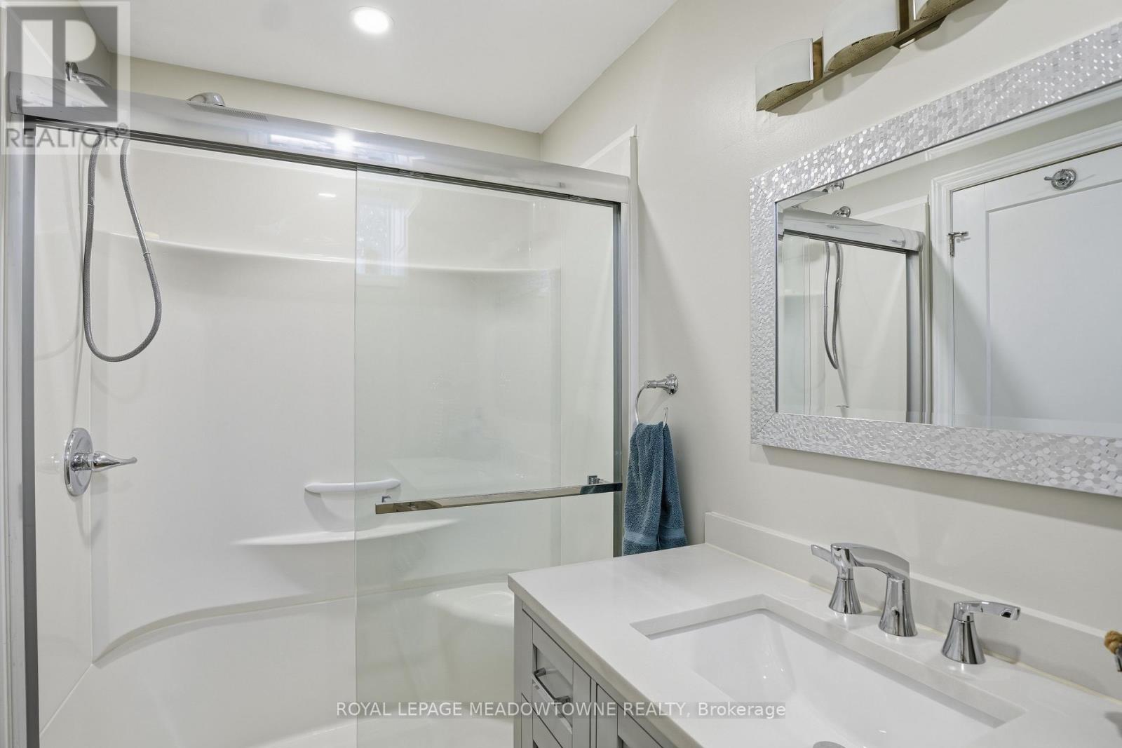 633 Wettlaufer Terrace, Milton, Ontario  L9T 8N1 - Photo 22 - W12604070