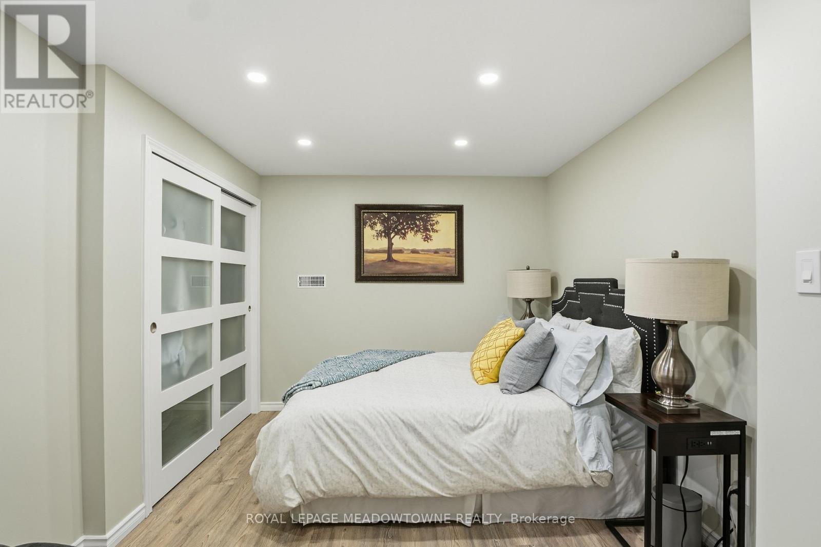 633 Wettlaufer Terrace, Milton, Ontario  L9T 8N1 - Photo 33 - W12604070