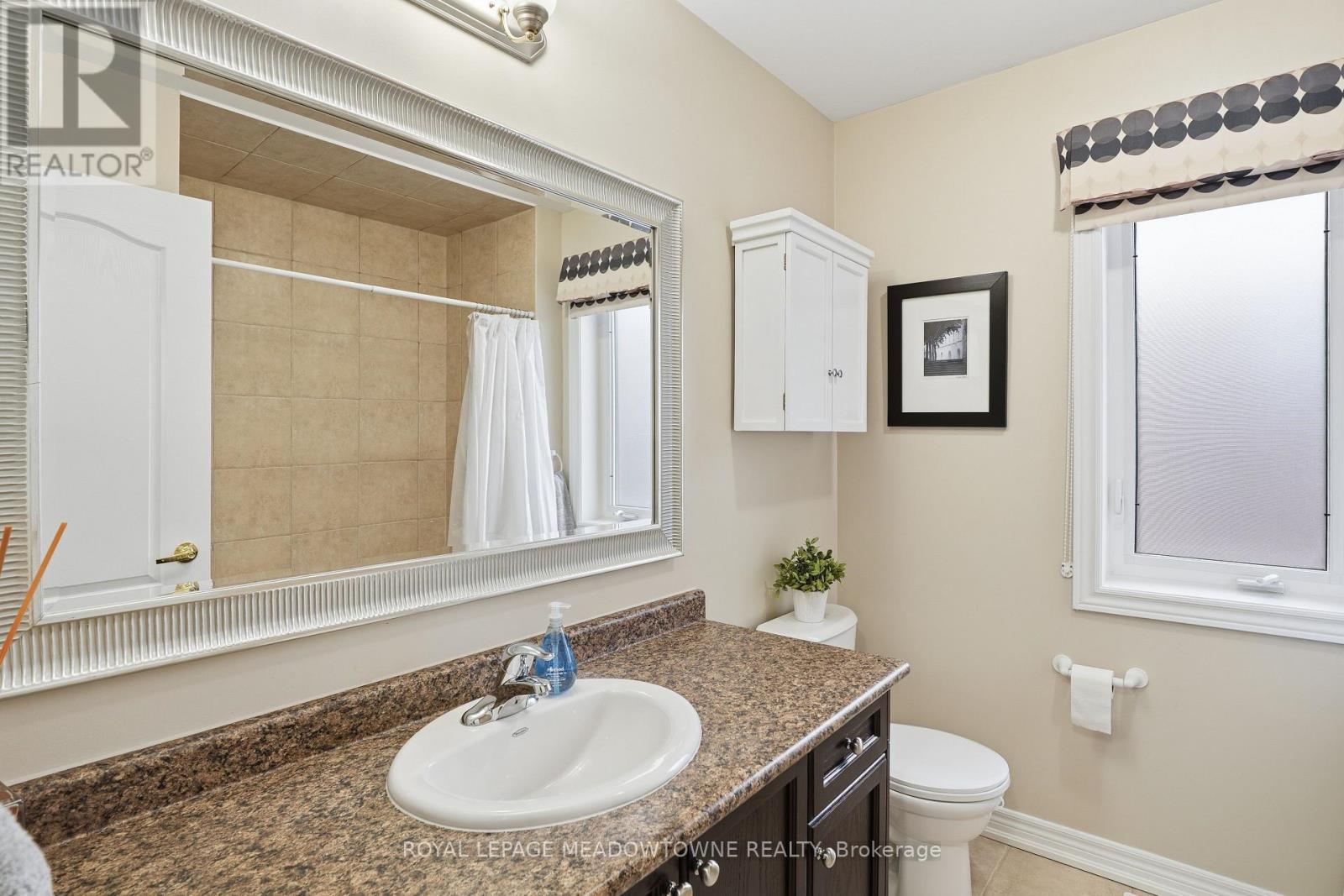 633 Wettlaufer Terrace, Milton, Ontario  L9T 8N1 - Photo 36 - W12604070