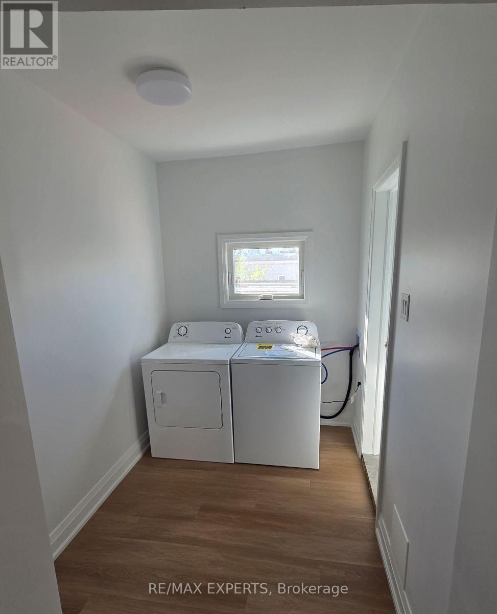 78b - 76 Lakeshore Road E, Mississauga, Ontario  L5G 1E1 - Photo 7 - W12604088