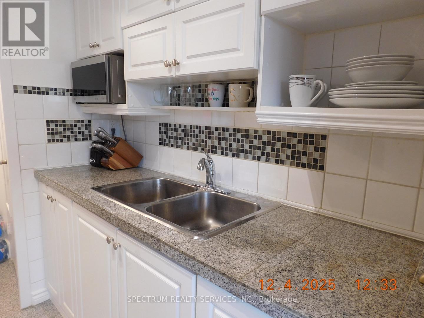 808 - 3320 Fieldgate Drive, Mississauga, Ontario  L4X 2J2 - Photo 6 - W12604122