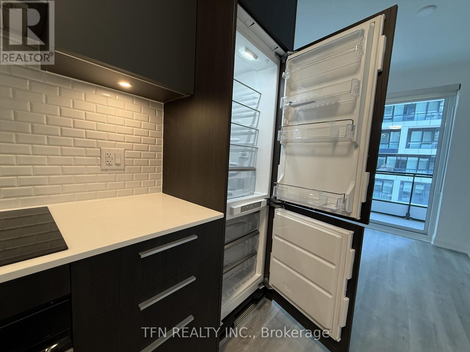 1102 - 65 Broadway Avenue, Toronto, Ontario  M4P 1T9 - Photo 4 - C12604108