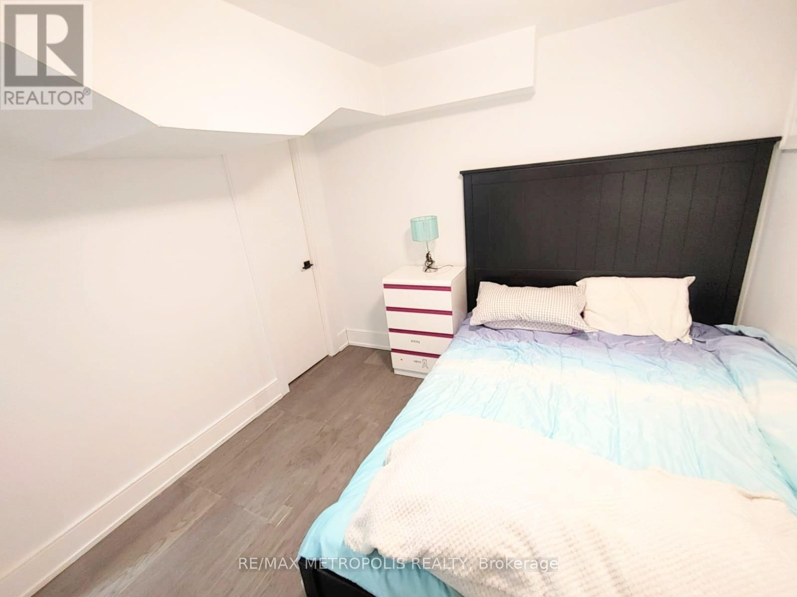 Bsmt - 61 Mandrake Street, Ajax, Ontario  L1S 5H2 - Photo 6 - E12602468