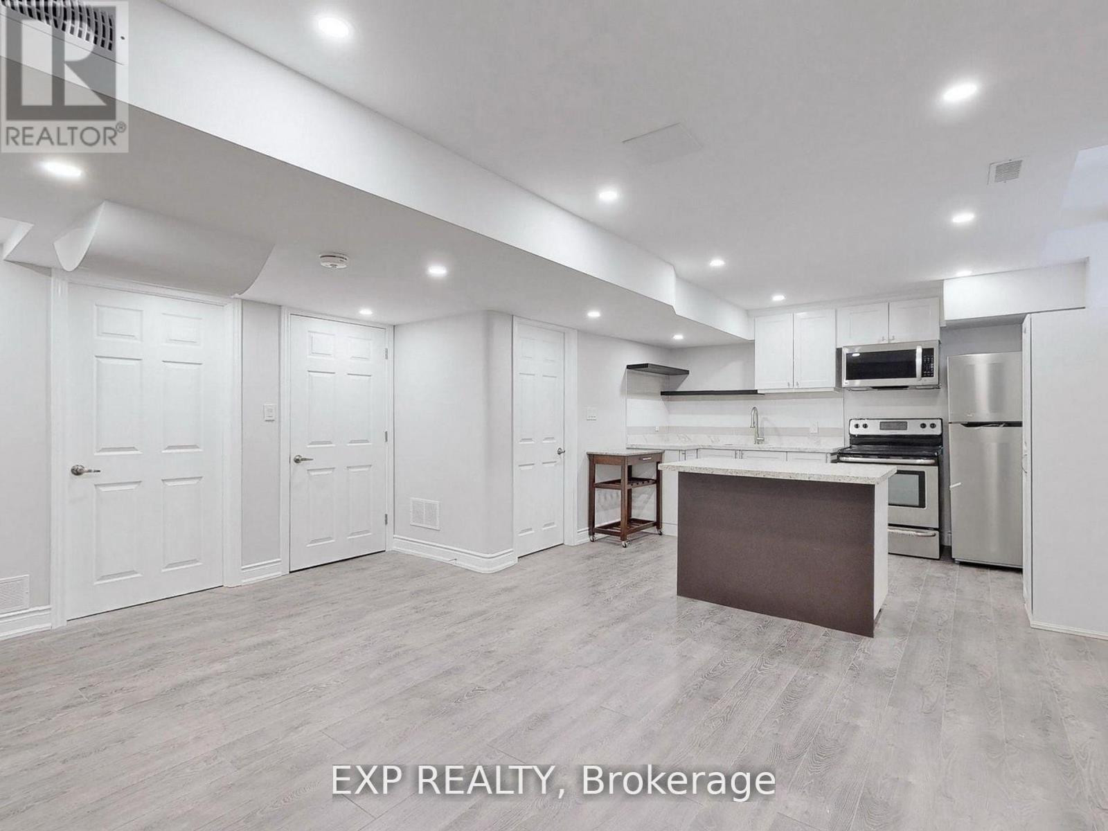 35 PERDITA ROAD N, Brampton, Ontario