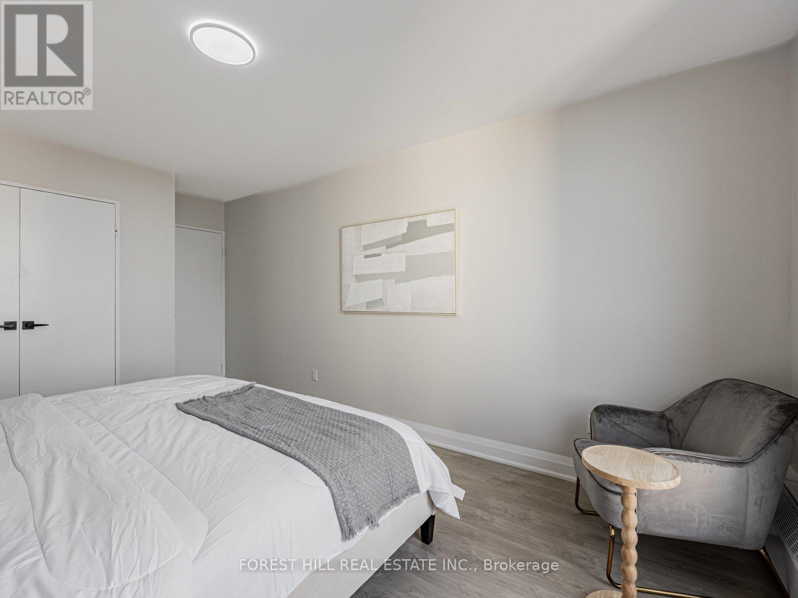 1918 - 377 Ridelle Avenue, Toronto, Ontario  M6B 1K2 - Photo 21 - W12594216