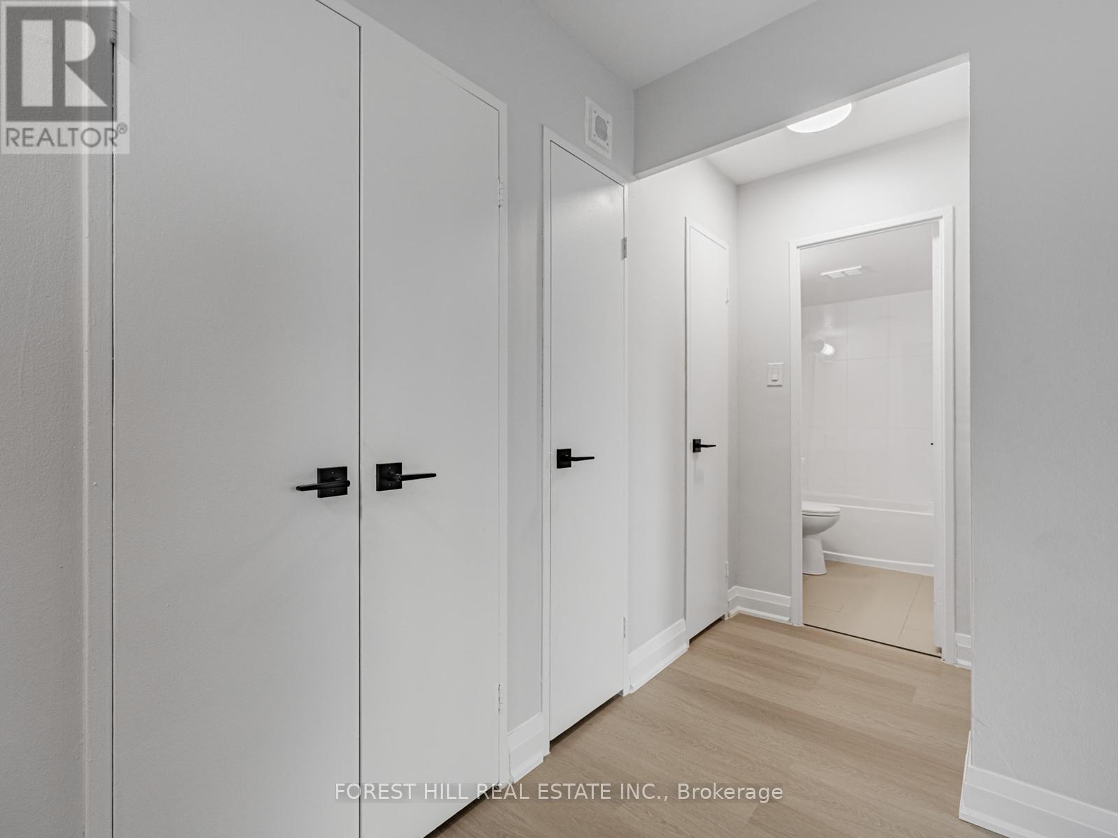 416 - 377 Ridelle Avenue, Toronto, Ontario  M6B 1K2 - Photo 16 - W12602520